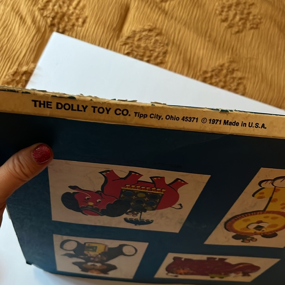 The Dolly Toy Co. pink elephant 1971 wall art for kids room - Picture 6 of 11